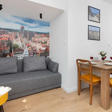Apartamento Podwale Staromiejskie With Balcony By Renters Gdansk