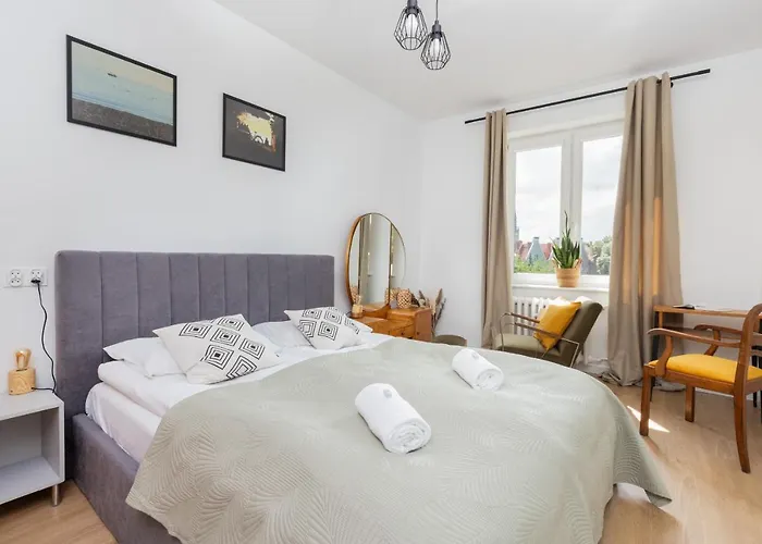 公寓 Podwale Staromiejskie With Balcony By Renters *