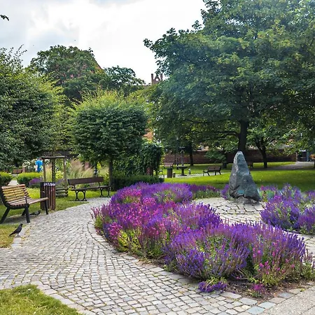 Apartamento Podwale Staromiejskie With Balcony By Renters