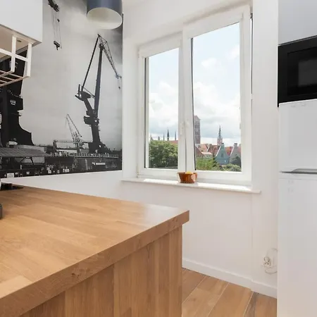 شقة Podwale Staromiejskie With Balcony By Renters *