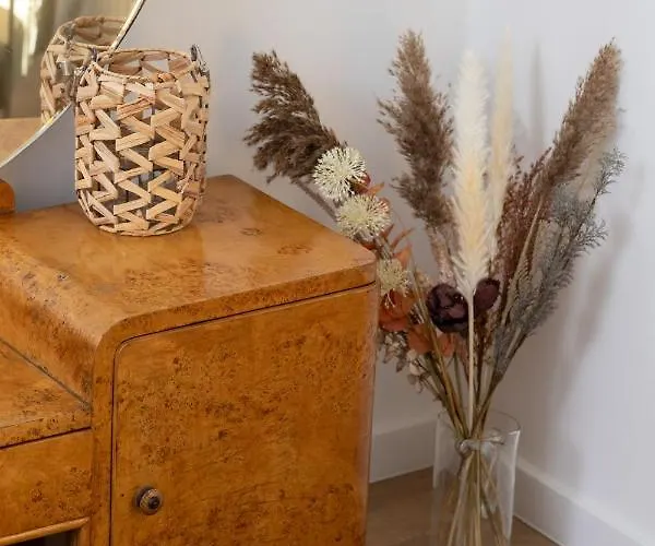 Podwale Staromiejskie With Balcony By Renters Apartamento *