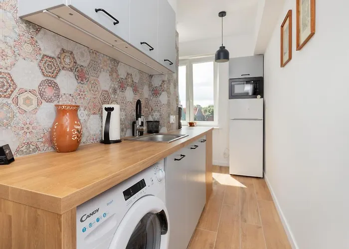 Podwale Staromiejskie With Balcony By Renters